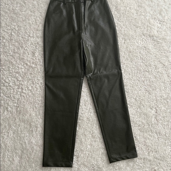Byegreis Haley faux leather croc pants olive green M - Picture 8 of 10